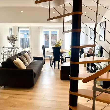 Léonard, Comme à La Maison - Vieux Apartamento *