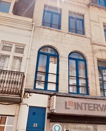 Léonard, Comme à La Maison - Vieux Apartamento