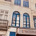 Léonard, Comme à La Maison - Vieux Apartamento